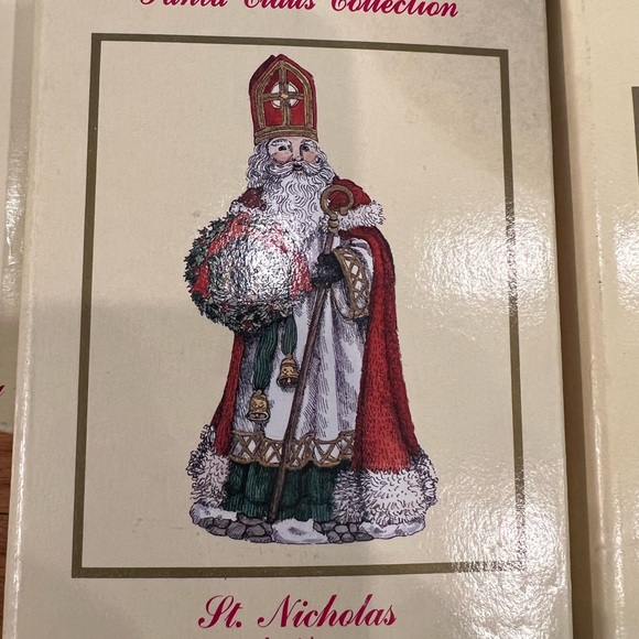 - International Santa collection 7